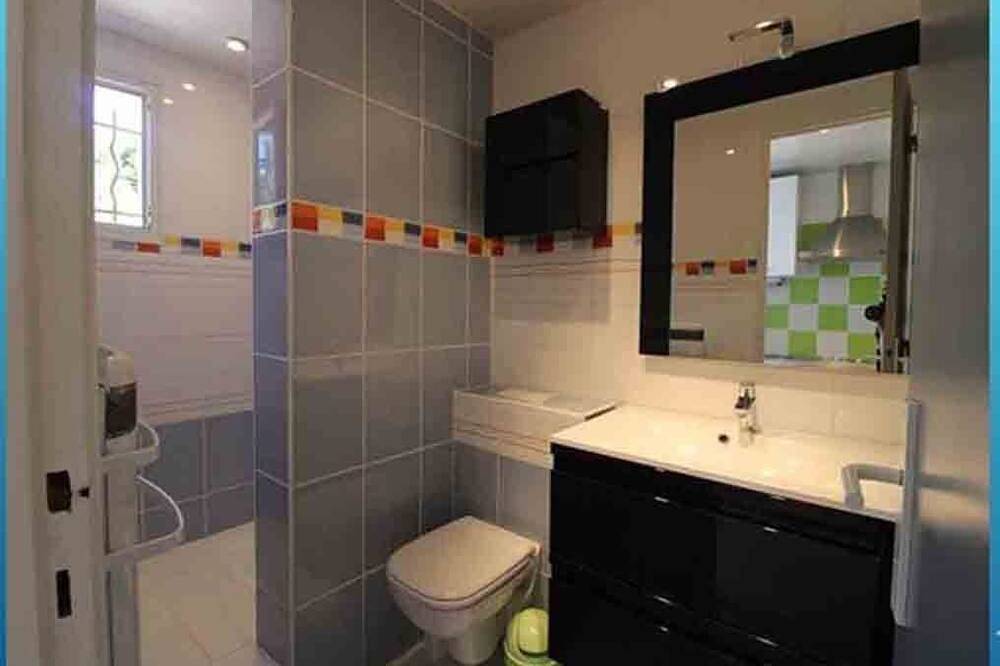 Pleasant Maisonnette (F1) classified 3* - Distance from sea and beach 100 m in Hyeres, Parc national Port-Cros