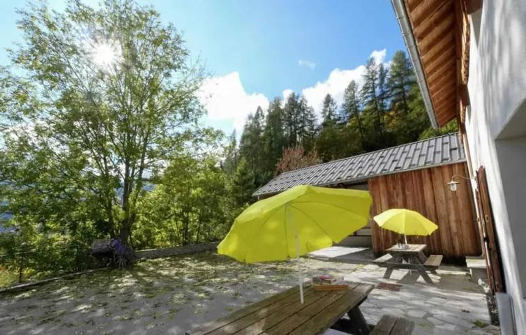 Chalet pour 6 personnes, avec Terrasse et Jardin