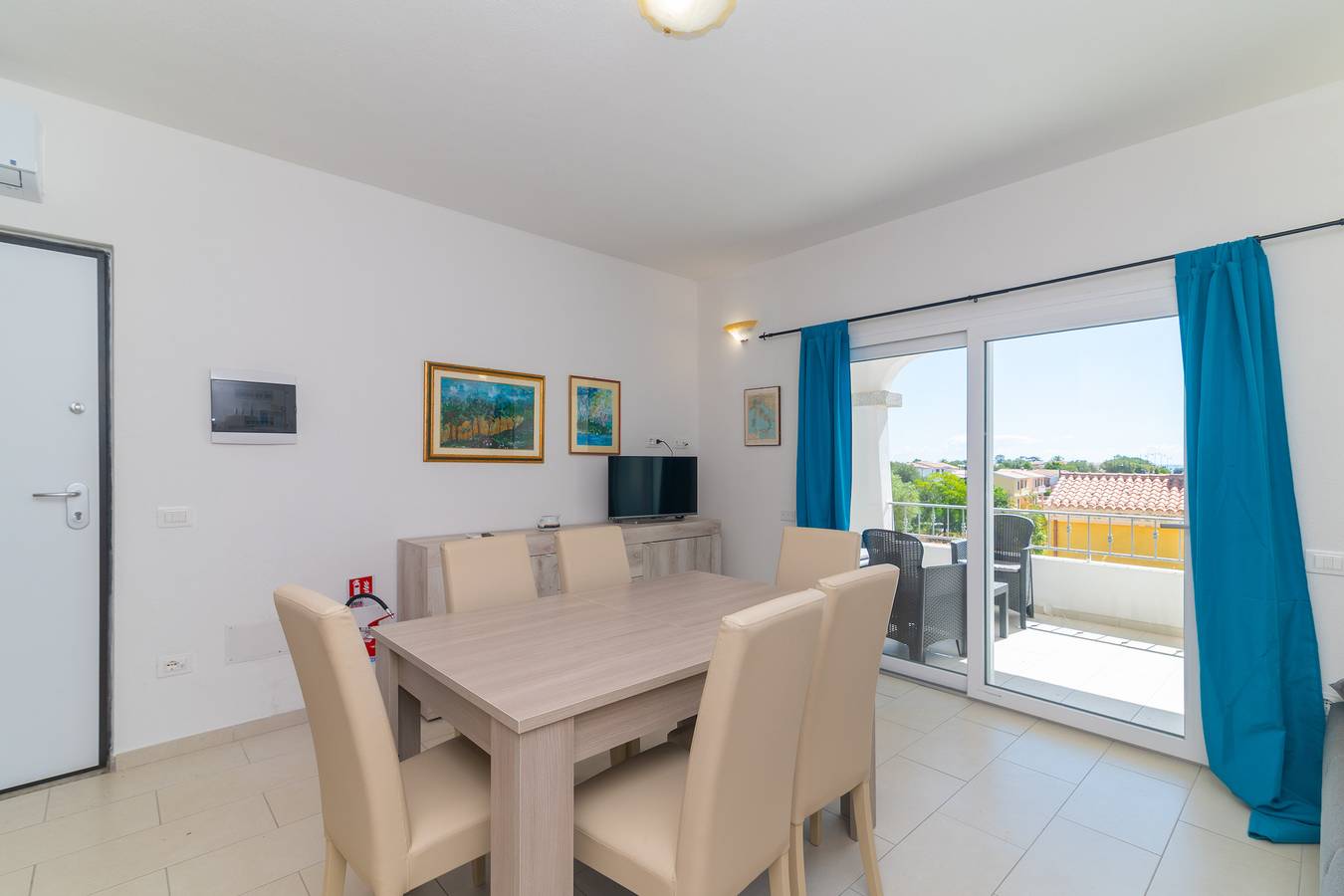 Cały apartament, Apartament wakacyjny dla 4 osób z balkon in Pittulongu, Costa Smeralda
