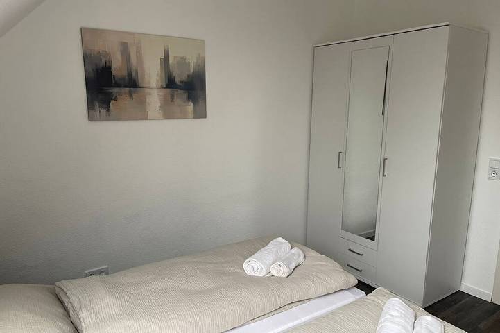 Ganze Wohnung, Moderne Ferienwohnung mit Stil & Komfort in Ovelgönne, Wesermarsch
