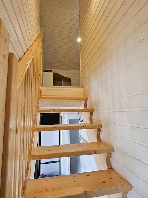 Location de vacances pour 4 personnes, avec vue ainsi que jardin et terrasse dans Saint-Thibaud-de-Couz - 2