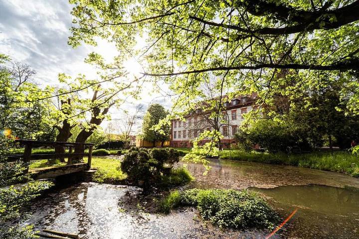 Ferienwohnung für 9 Personen, mit Terrasse und Garten sowie Ausblick in Prichsenstadt