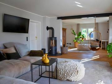 Ferienhaus für 10 Personen, mit Ausblick und Garten sowie Sauna in Kall