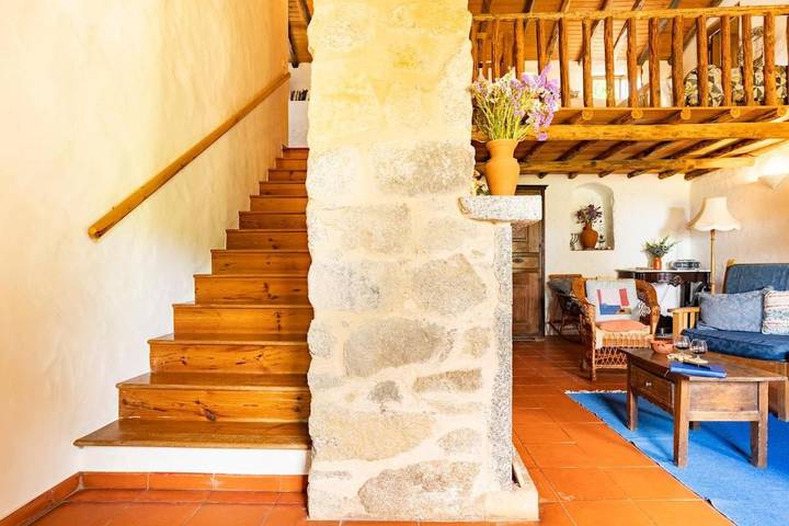 Casa rural para 6 personas, con terraza y jardín además de piscina y vistas, Se admiten mascotas en Monchique - 4