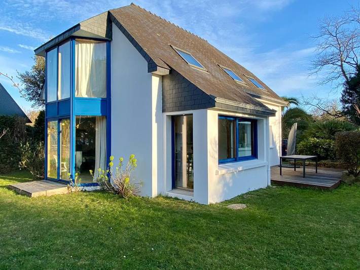 Location de vacances pour 6 personnes, avec terrasse ainsi que vue et jardin dans Le Cabellou - 2