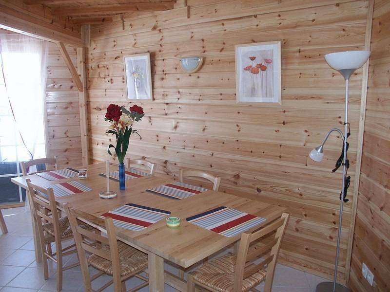 Chalet en bois Les Cornouillers in Chaux-des-Crotenay, Parc naturel régional du Haut-Jura
