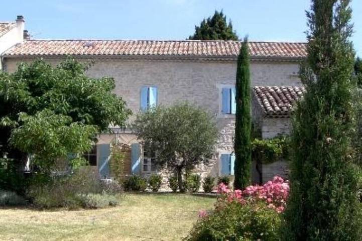 Location de vacances pour 7 personnes, avec Terrasse et Jardin à Taulignan