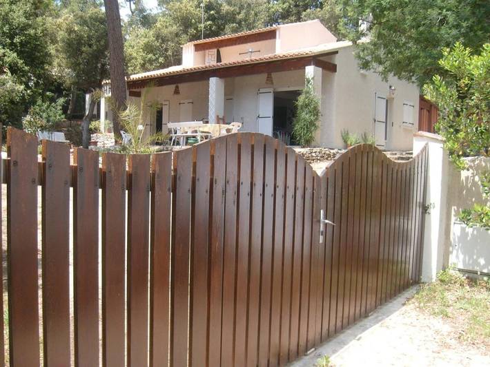 Location de vacances pour 13 personnes, avec jardin dans Plage des Sables-Vignier - 3