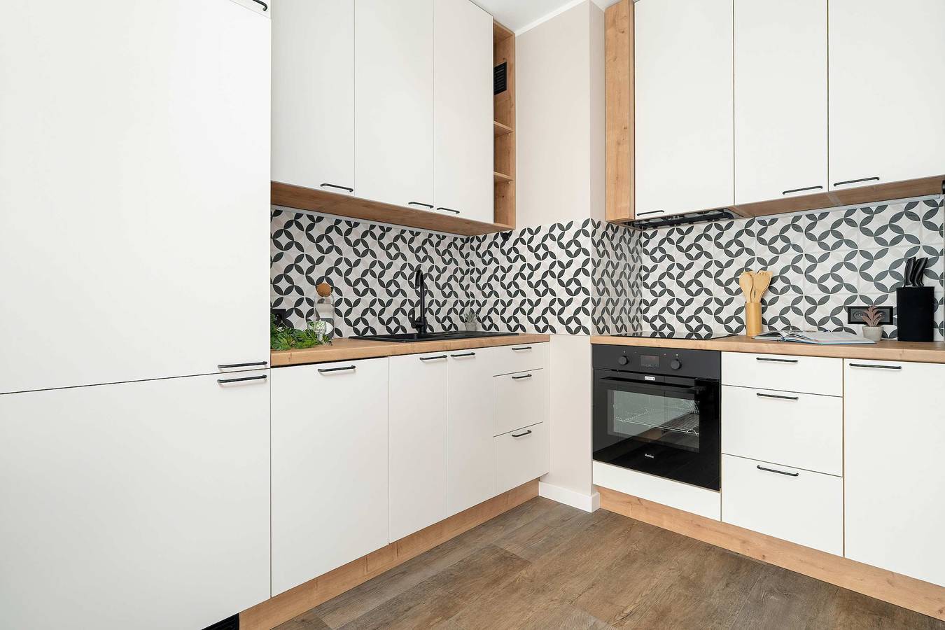 Apartamento entero, Leśnych Skrzatów 19A | Poznań | Prestigious Apartment | Terrace | Parking | Close to the Airport in Poznań, Gran Polonia (región histórica)