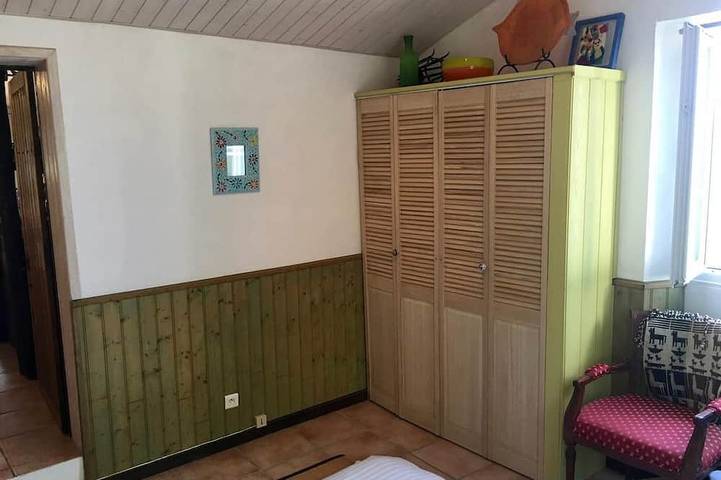 Stay by the ocean in a pretty 19th-century house near the beaches. in Brem-sur-Mer, Loire-Tal