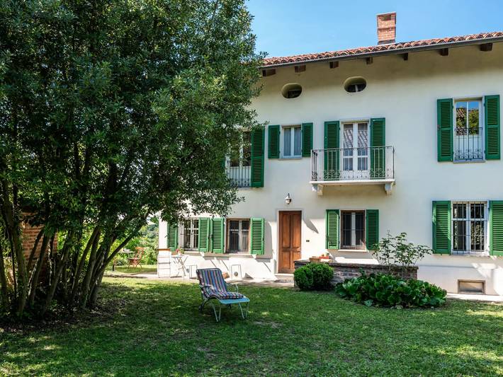 Ferienhaus für 7 Personen, mit Garten in Soglio