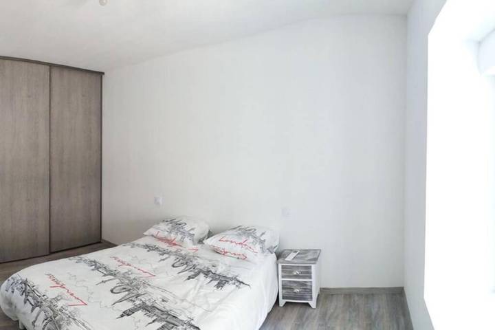 Location de vacances pour 6 personnes, avec vue et jardin à Beausemblant - 2