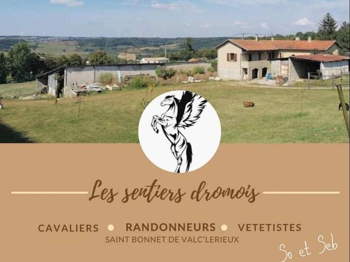 Appartement de vacances pour 4 personnes, avec Terrasse et Jardin ainsi que Piscine et Vue
