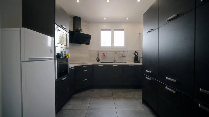 Location de vacances pour 9 personnes, avec terrasse à Pont-du-Château - 4