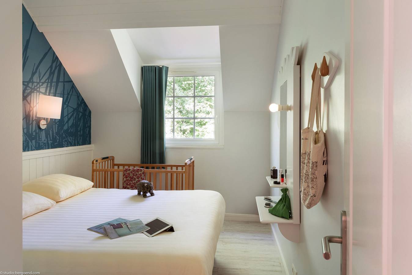 Lakeside cottage  8 persons in Chamouille, Aisne