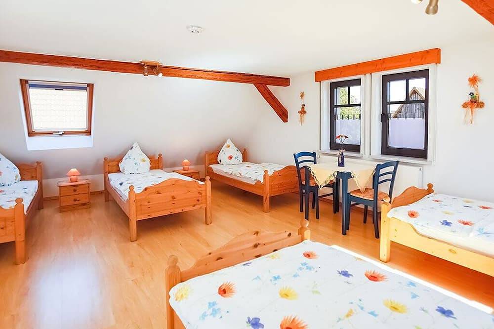 Ganze Wohnung, Ferienwohnung mit 65 qm und zwei Schlafzimmern in Meeder, Oberes Maintal - Coburger Land
