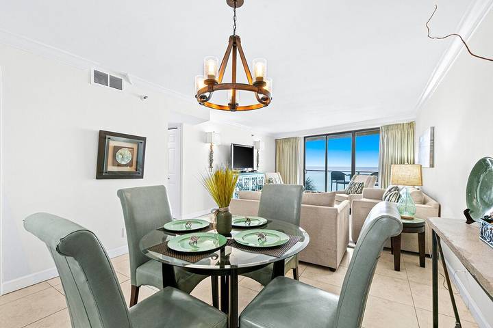 Vacation rental for 2 people, with hot tub and balcony in Sandestin