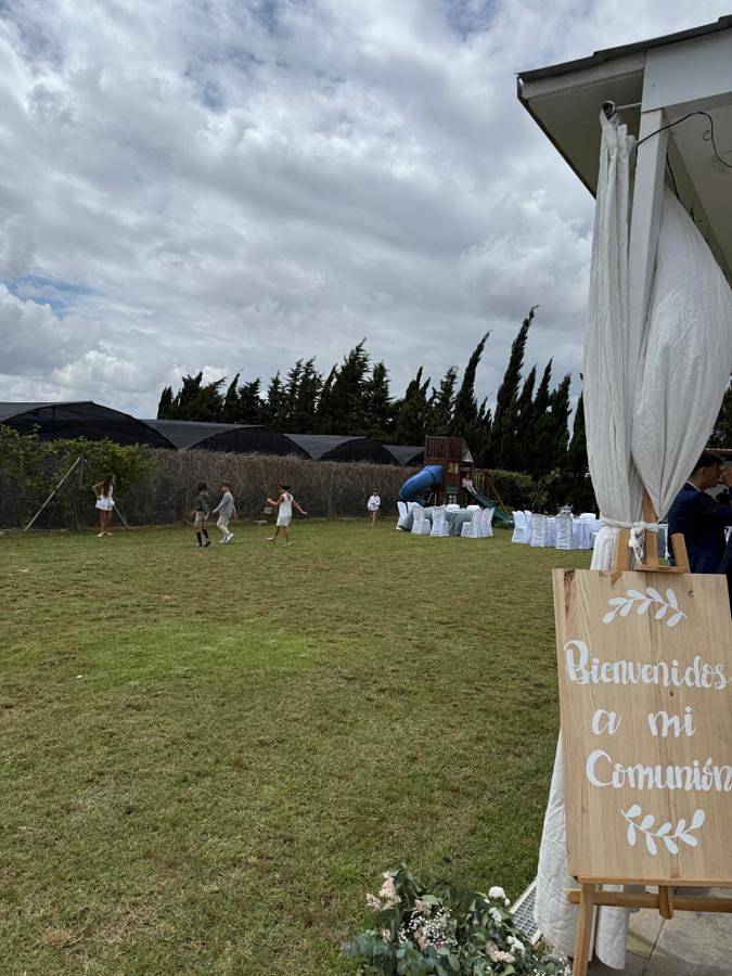 Casa de vacaciones para 8 personas, con vistas además de piscina y jardín en Provincia de Sevilla - 3