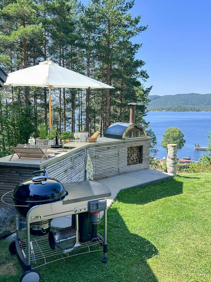 Norwegische Hüttenatmosphäre und schöne Aussicht in Vegårshei in Vegårshei