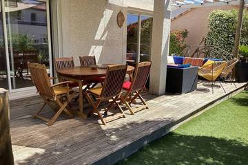 Location de vacances pour 6 personnes, avec balcon et jardin à La Palme