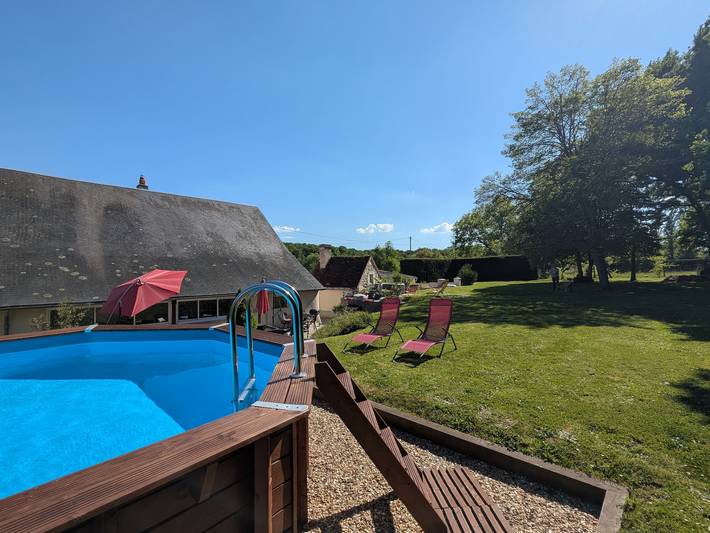 Gîte pour 9 personnes, avec terrasse et jardin