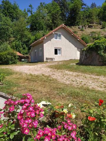 Maison de campagne pour 4 personnes, avec vue ainsi que jardin et terrasse à Thiéfosse