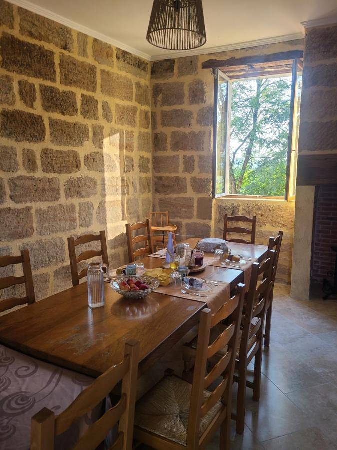 Maison d’hôte pour 2 personnes, avec Terrasse et Jardin ainsi que Piscine et Vue en Corrèze - 3