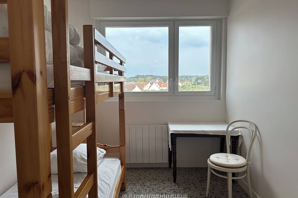Appartement entier, Bel appartement, front de mer, grand séjour, 2 chambres, 6 lits, idéal famille. in Hardelot Plage, Neufchâtel-Hardelot