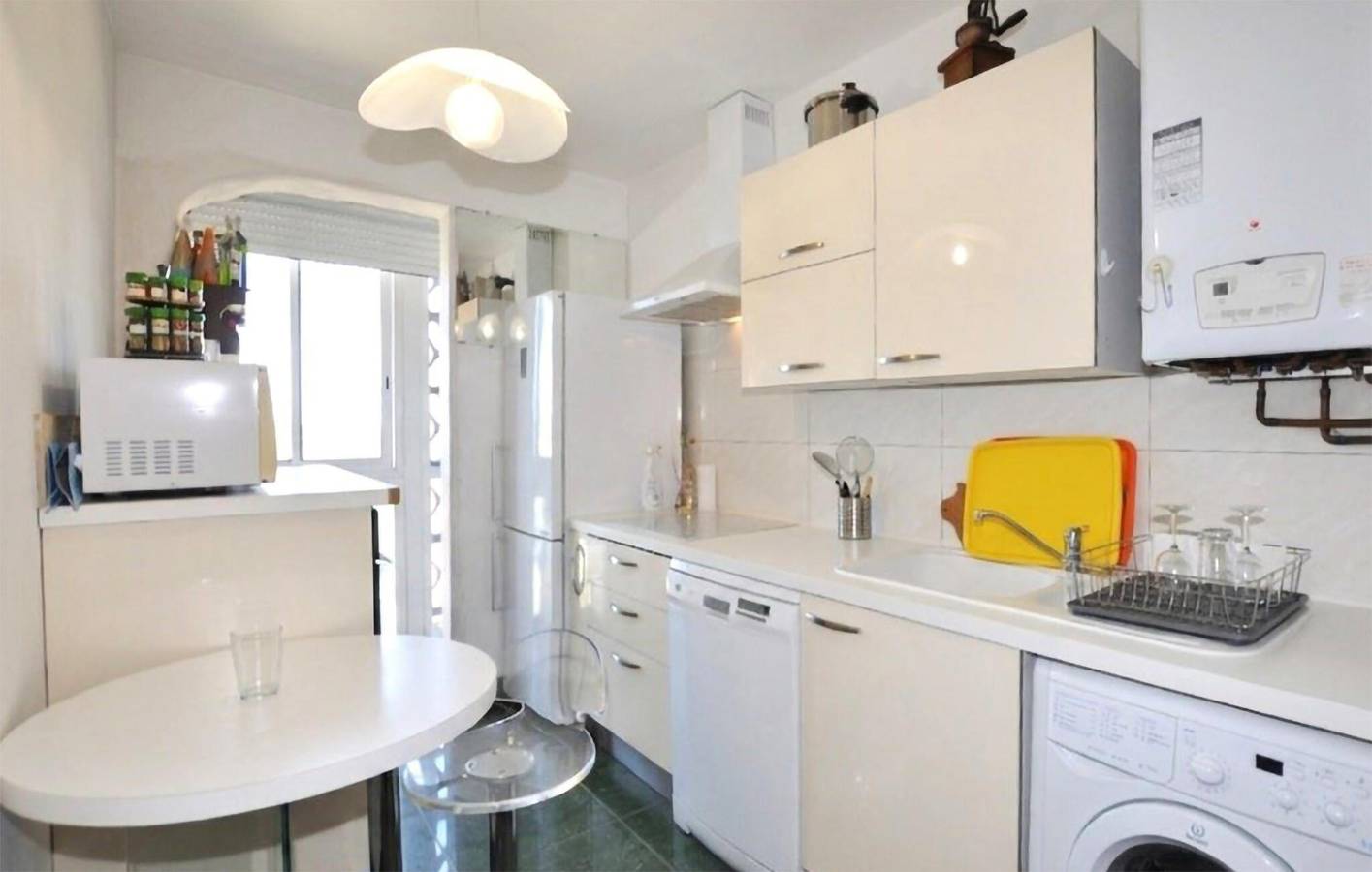 Appartement de vacances entier, Charmant appartement de 2 chambres avec vue panoramique et terrasse, à 1,5 km de la plage in Perpignan, Côte méditerranéenne (France)