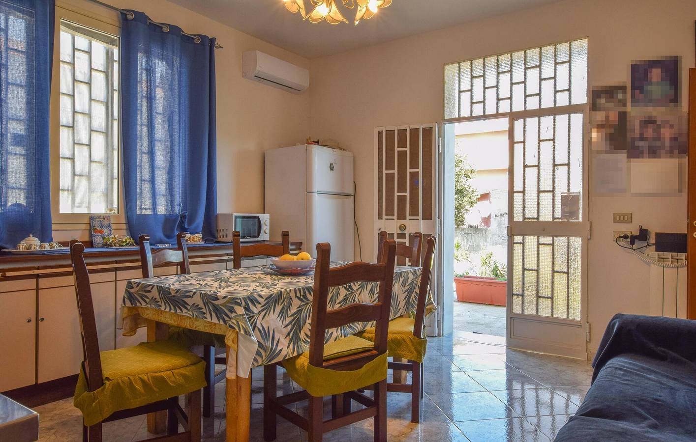 Apartamento vacacional entero, Acogedor apartamento junto a la playa con aparcamiento y terraza in Misilmeri, Provincia de Palermo