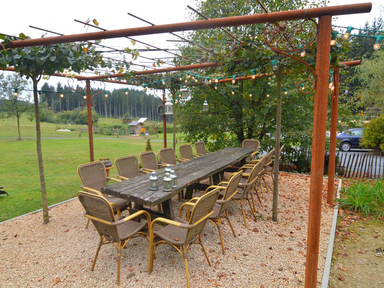 Haus in Bièvre mit Garten für 14 Von Belvilla in Bellefontaine (Bièvre), Bièvre