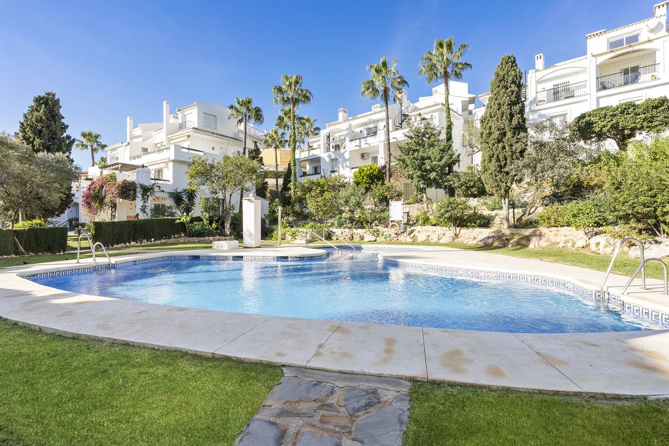 Appartement entier, Amazing pool and garden apartment by Costarentals - Ref 253 in La Cala de Mijas, Mijas