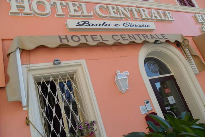 Hotel für 2 Personen, mit Terrasse und Ausblick - 1