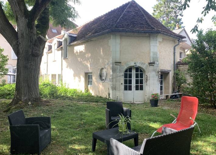 Chambre d’hôte pour 2 personnes, avec jardin à Tonnerre (Yonne)