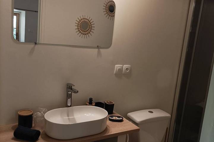 Location de vacances pour 2 personnes, avec piscine à Châteauneuf-du-Rhône - 3