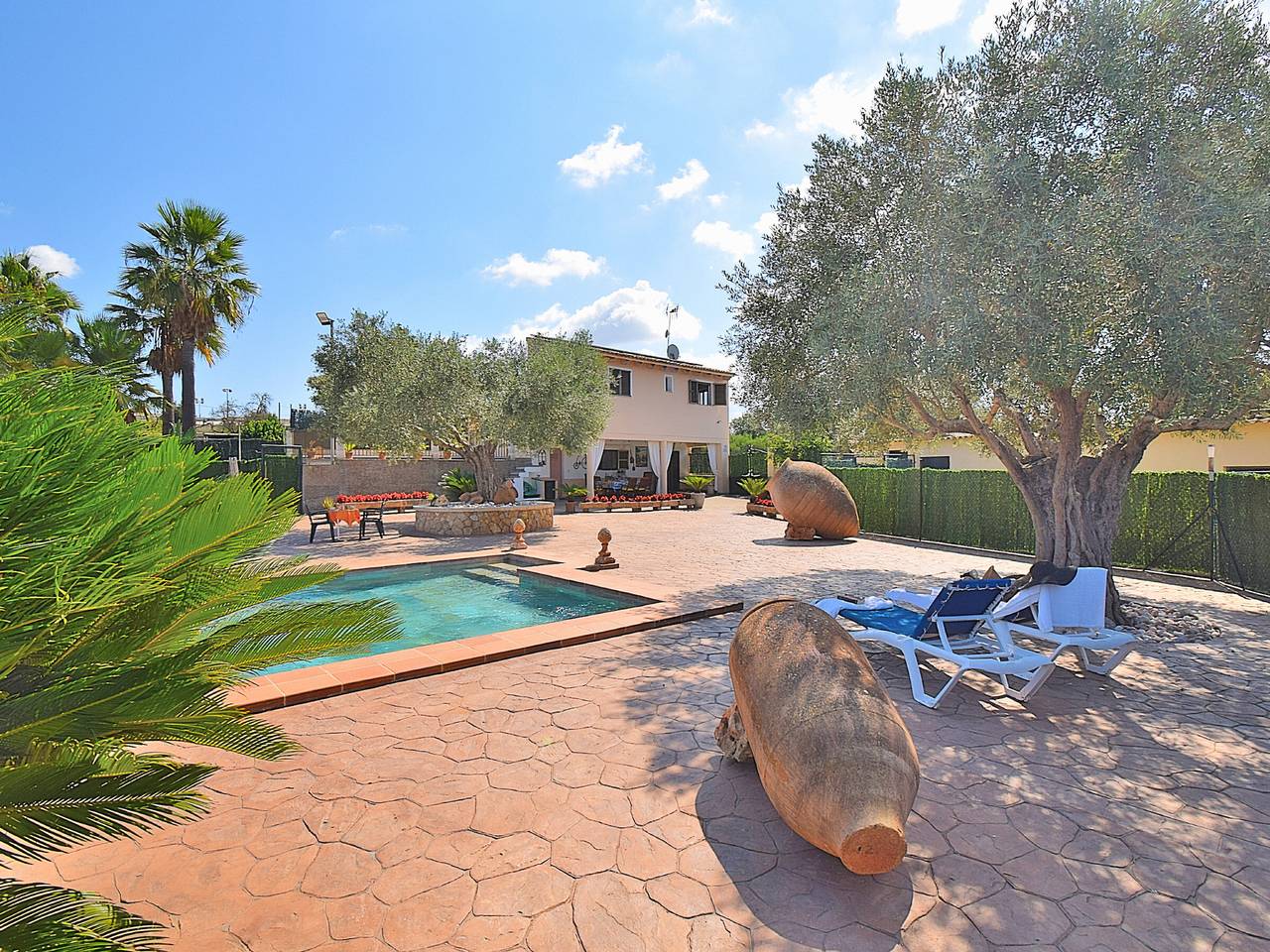 Acogedora finca en Muro con piscina privada, aire acondicionado y Wifi in Muro, Mallorca Norte