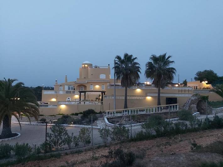 Chambre d’hôte pour 4 personnes, avec piscine et jacuzzi ainsi que jardin et sauna à Lagoa - 4