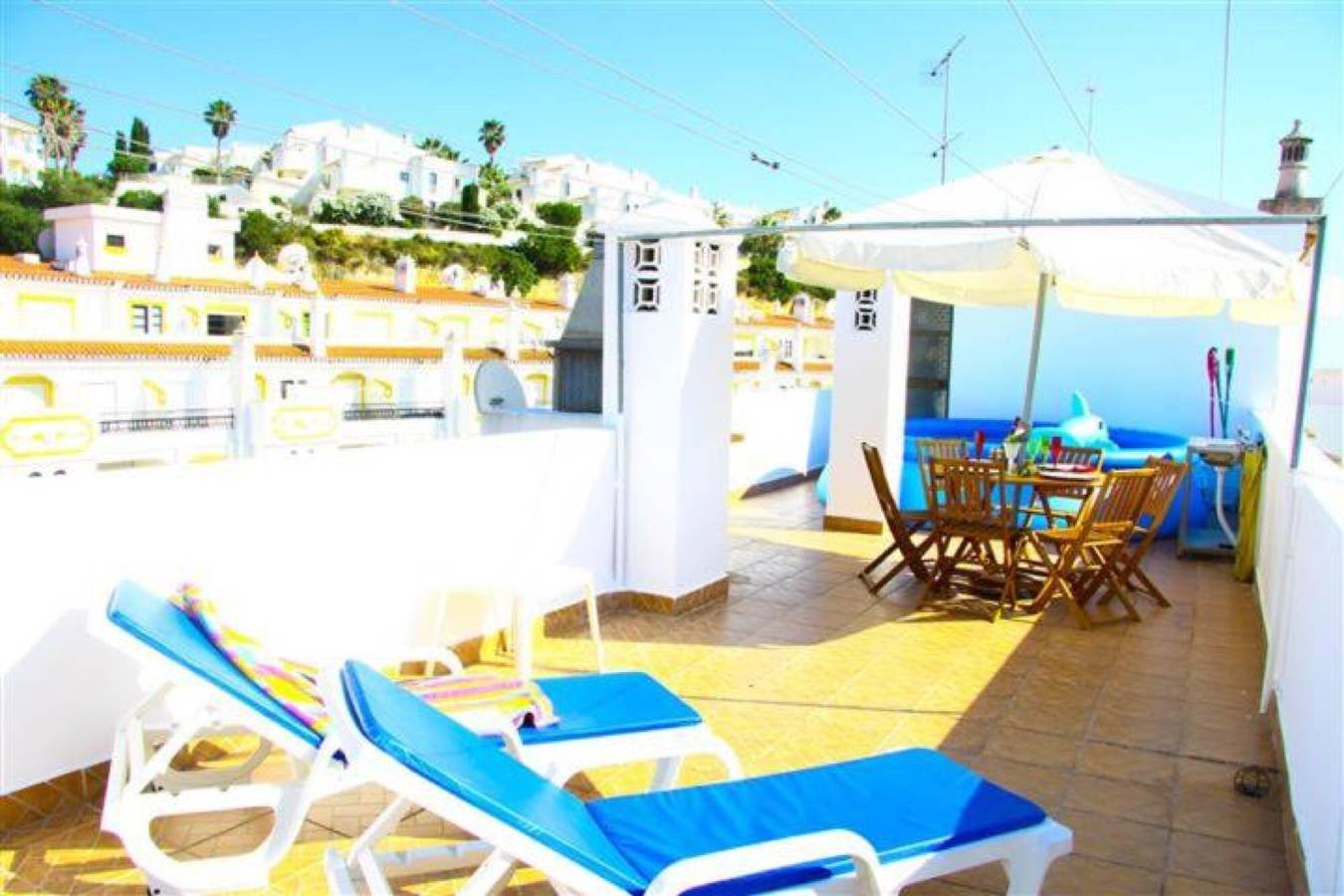 Appartamento intero, Appartamento 'Fernandes' con Vista Montagna, Wi-Fi e Aria Condizionata in Carvoeiro, Lagoa