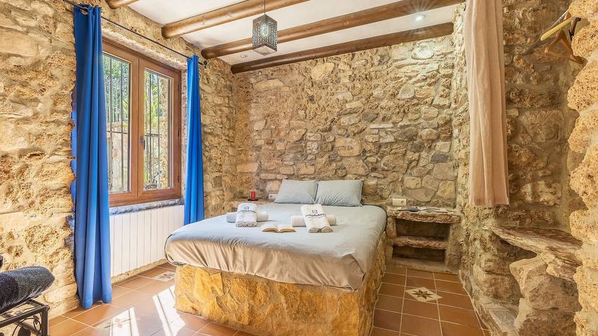 Casa Rural Cortijo Pesquera Algarinejo by Ruralidays in Algarinejo, Provincia de Granada