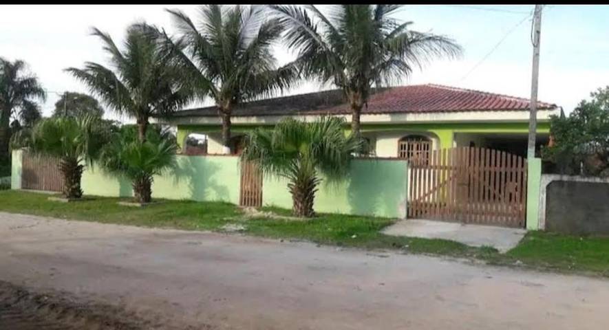 Casas e apartamentos de temporada para 10 pessoas, com terraço, com animais de estimação em Pontal do Paraná