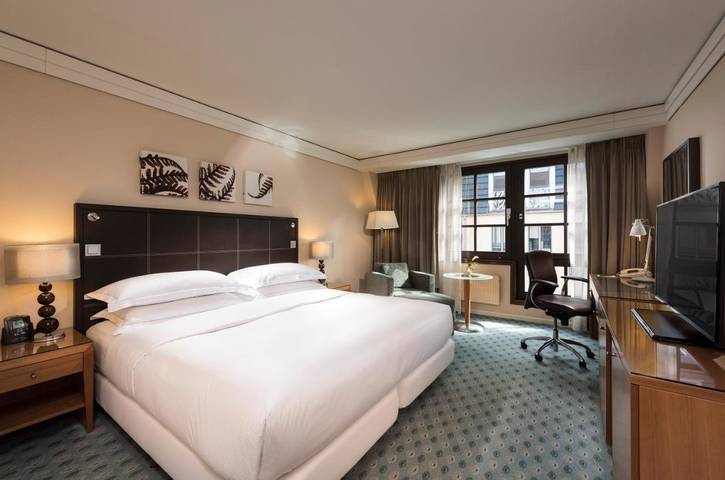 Hotel für 3 Personen, mit Whirlpool und Sauna sowie Pool und Terrasse in Residenzschloss - 2