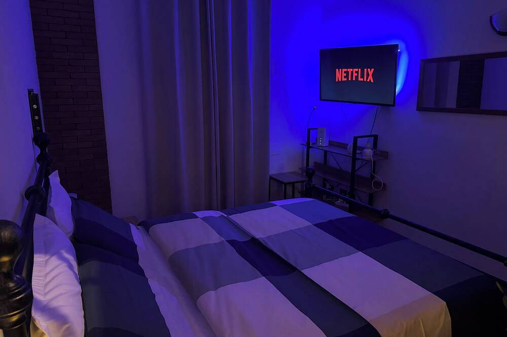 Ganze Wohnung, Loft 84 - Elegant apartment in the historic center, comfort and modern design in Piacenza, Via Francigena