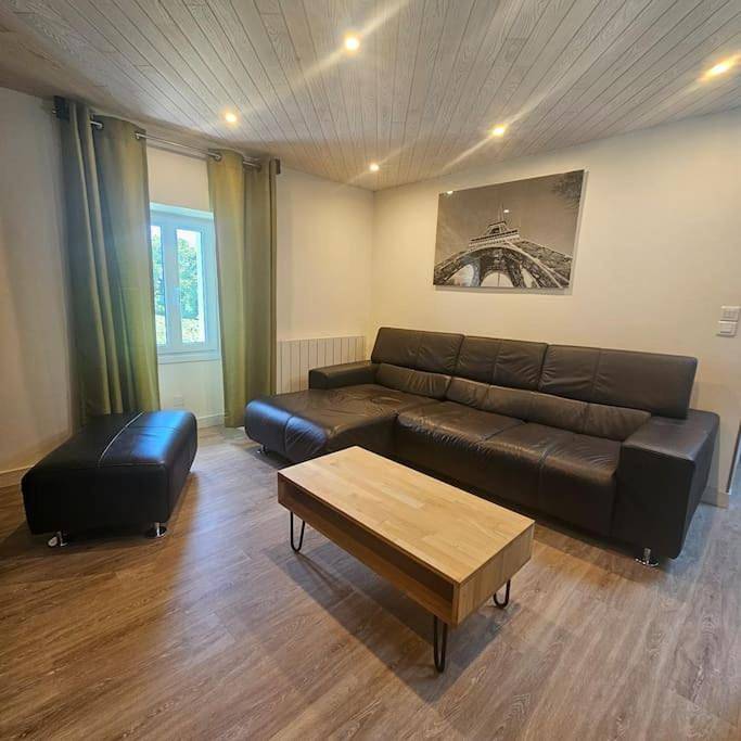 Appartement entier, Chez Pascal Sissi -Au Coeur de Vignes, parking free in Château-Thébaud, Région de Nantes
