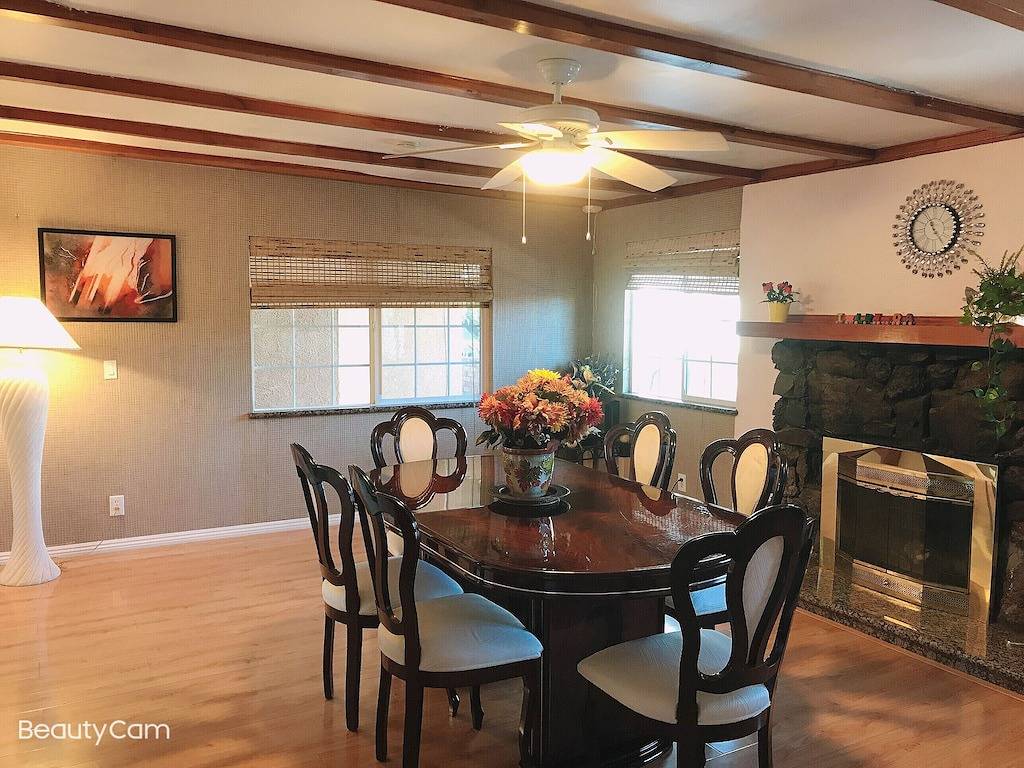 Remodeled Modern House. Perfect for any occasion 15 minutes to the Strip. in Las Vegas, Red Rock Canyon