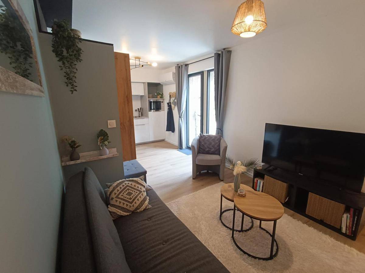Appartement entier, Two-Bedroom Apartment in Mordelles, Région de Rennes