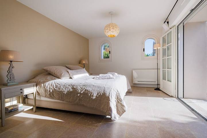 Mas Bellevue – Heated Pool & Exceptional Sea View in La Colle-sur-Loup, Mittelmeerküste (Frankreich)
