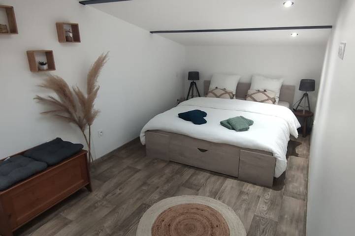 Location de vacances pour 6 personnes, avec jardin et terrasse à Canaules-et-Argentières - 3