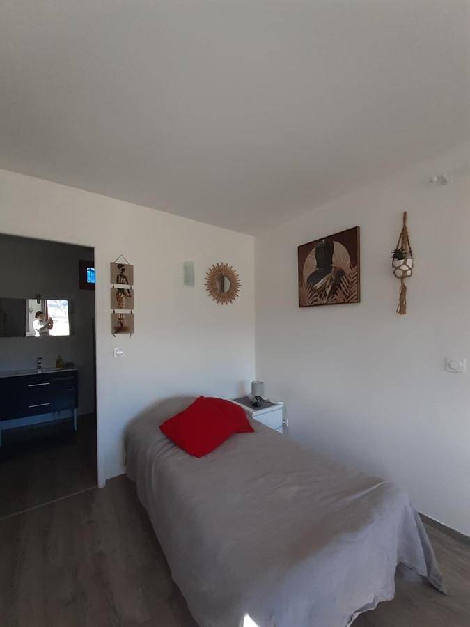 Gîte pour 5 personnes, avec piscine ainsi que vue et jardin à Seyne-les-Alpes - 2