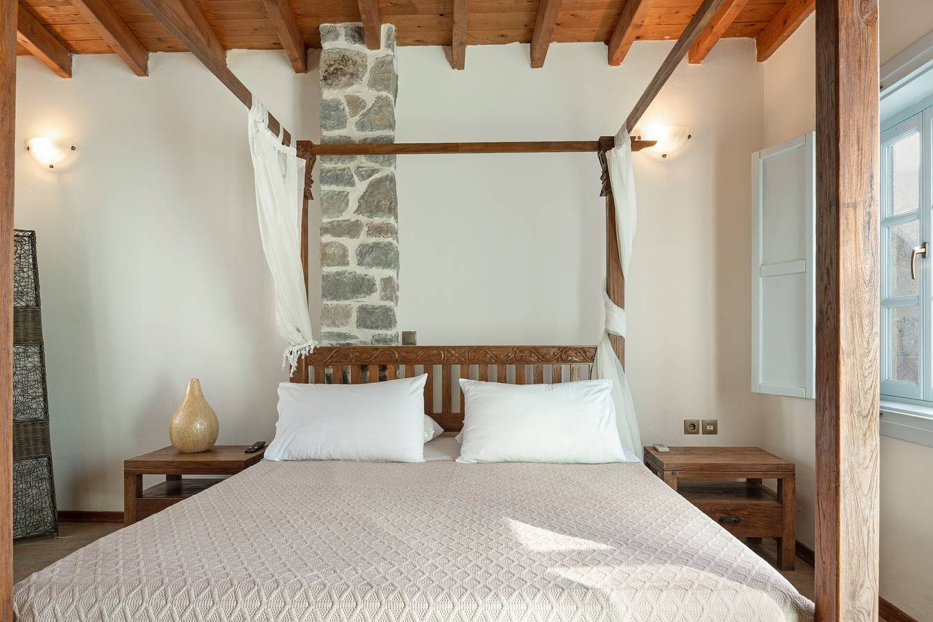 Room 'Triple Pool View No 1' with Shared Pool, Wi-Fi and Air Conditioning in Skala (Patmos), Dodecanese