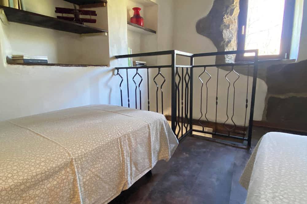 Cà Nova 1590, un grazioso alloggio all'interno di una antica borgata in Polinago, Provincia di Modena